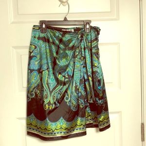 Richie Taylor Satin Skirt (Size Medium)